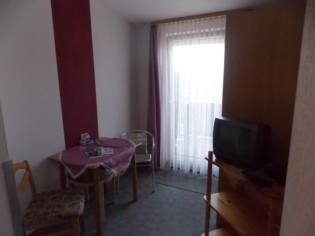 Gasthof Rhoenperle Guest house